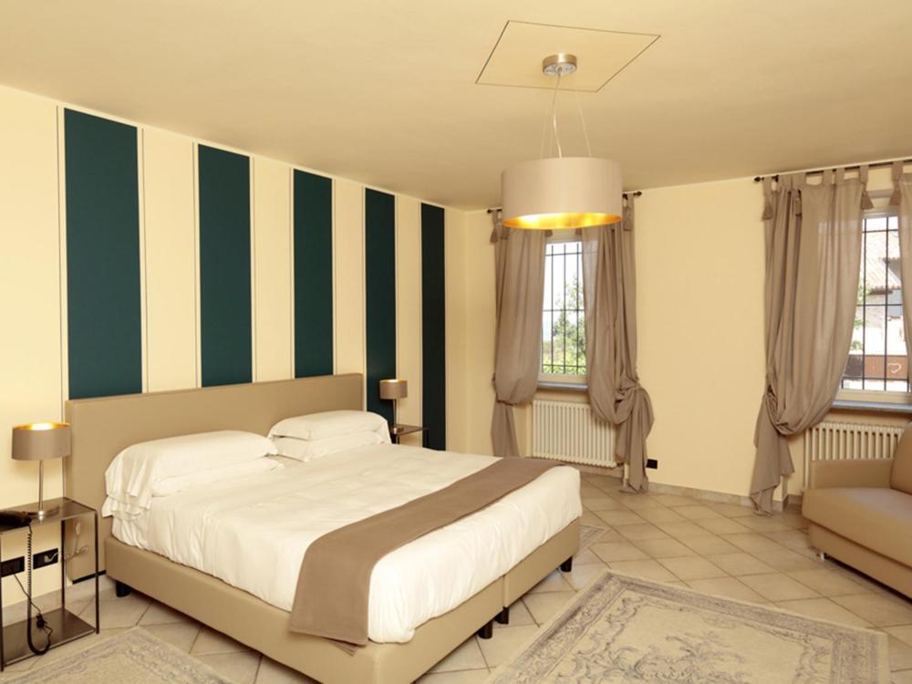 Relais Juliette Otel La Morra Dış mekan fotoğraf